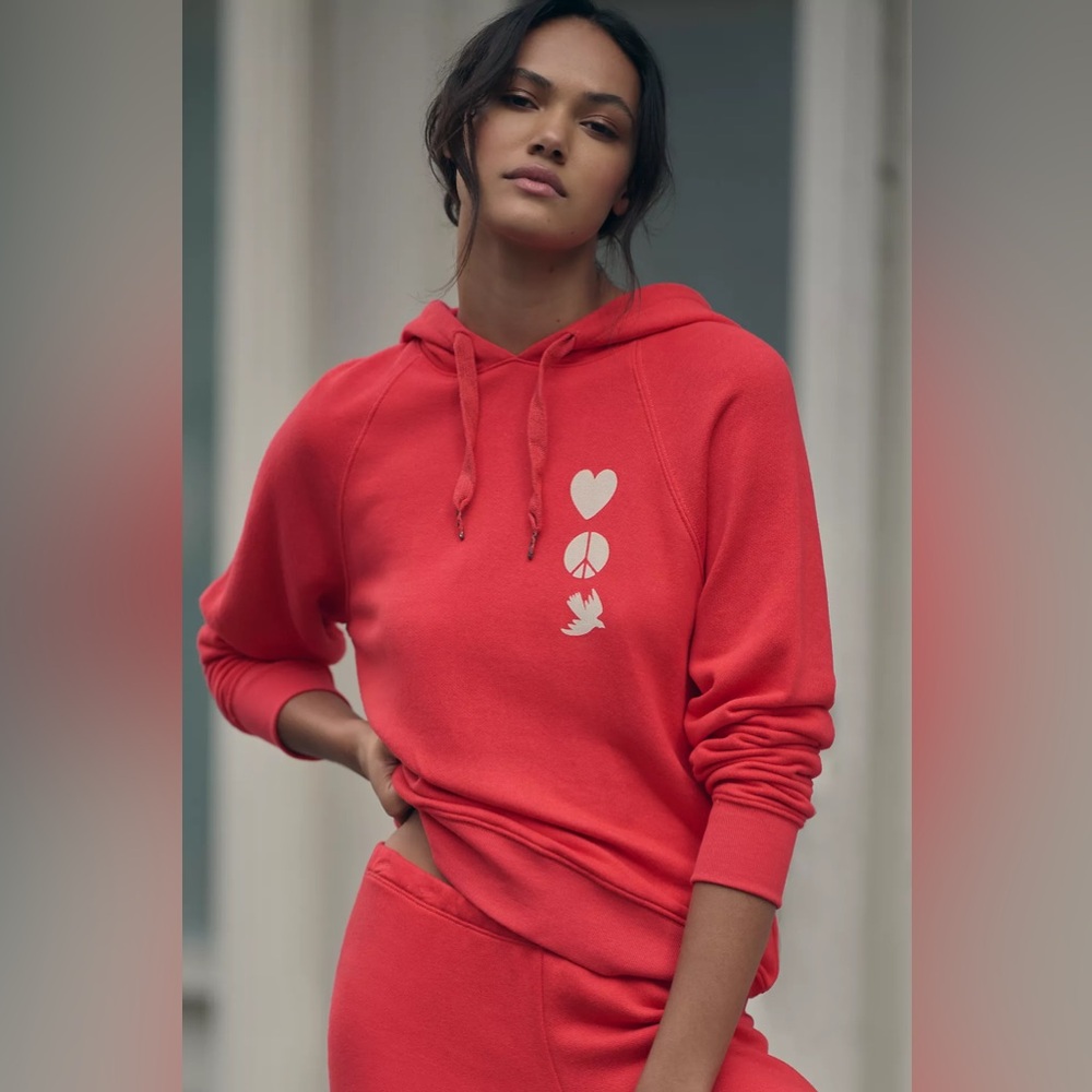 Spiritual Gangster Love Heart Harper Crop Hoodie